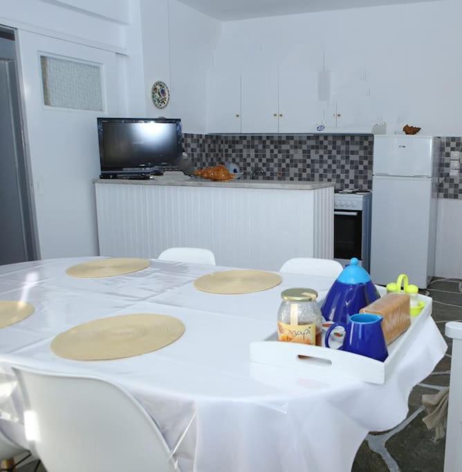 White Villa In Olive Trees And Seaview To Panagia อัลมิโรโปตามอส ภายนอก รูปภาพ