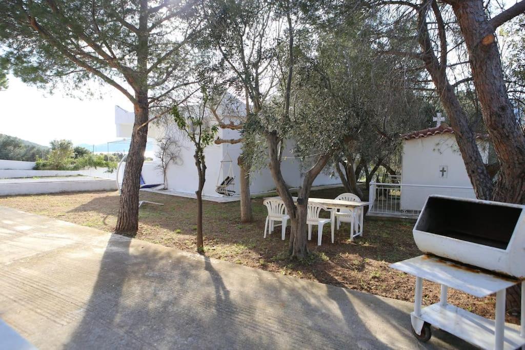 White Villa In Olive Trees And Seaview To Panagia อัลมิโรโปตามอส ภายนอก รูปภาพ