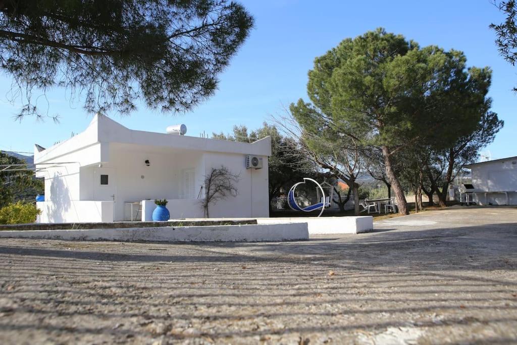 White Villa In Olive Trees And Seaview To Panagia อัลมิโรโปตามอส ภายนอก รูปภาพ